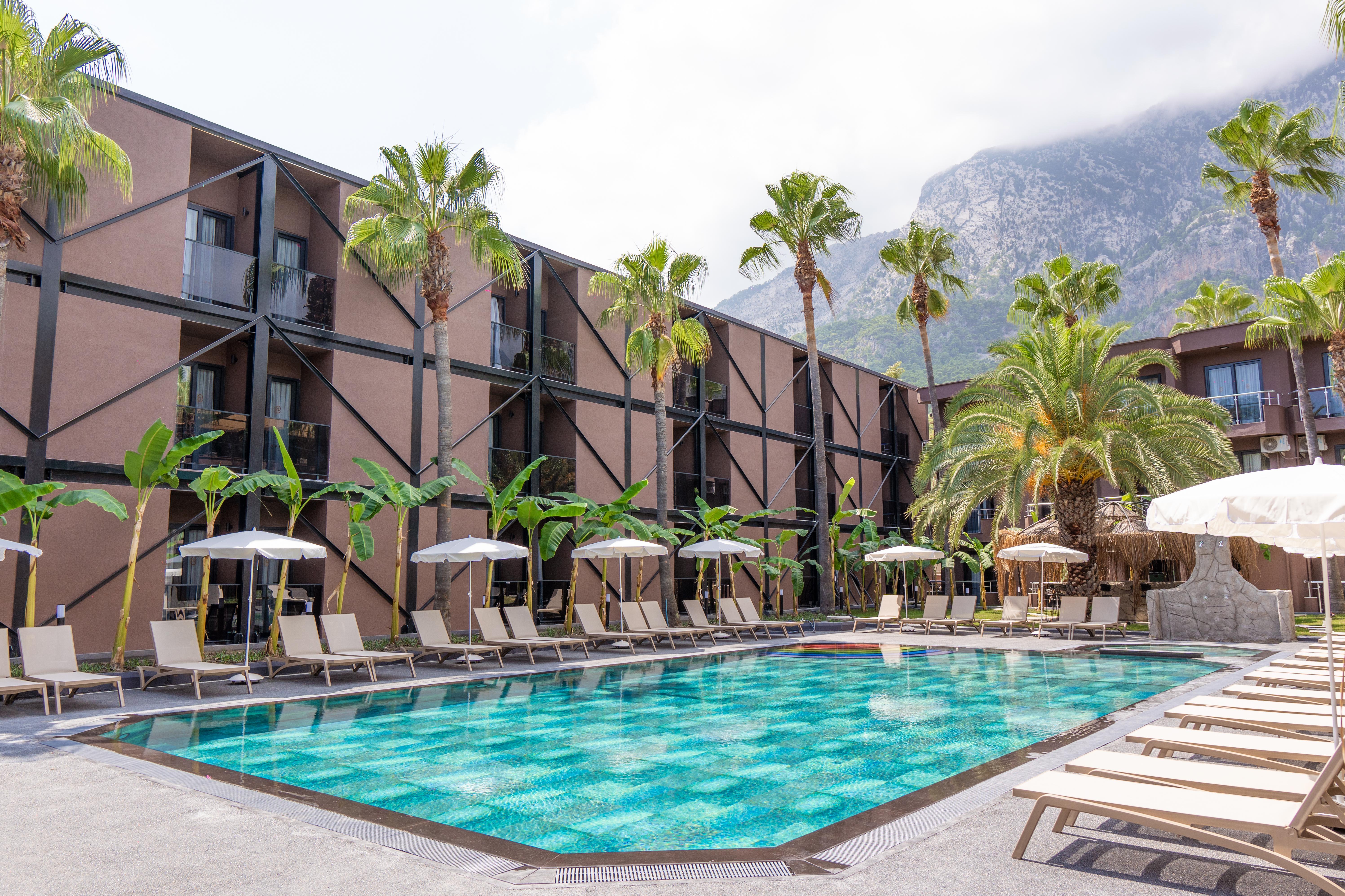 Hotel Golden Sun بيلديبي المظهر الخارجي الصورة